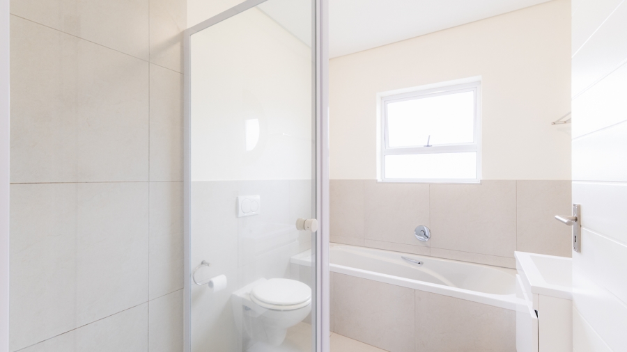 3 Bedroom Property for Sale in Honeydew Country Estate Western Cape